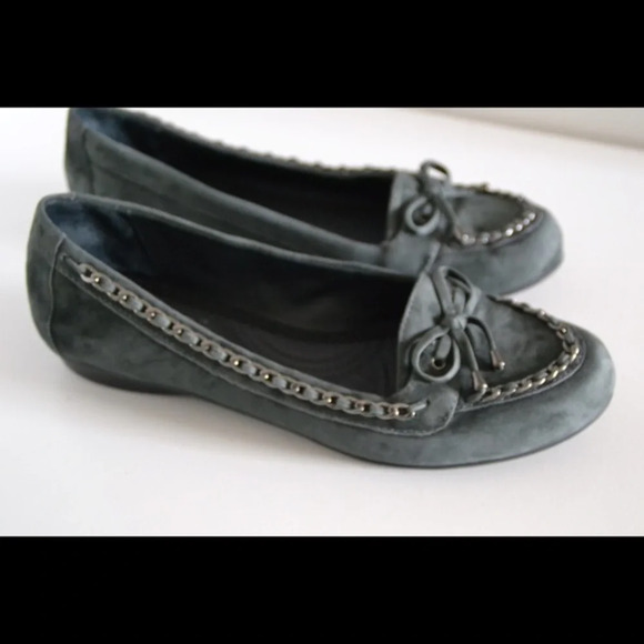 B Makowsky flats - Picture 1 of 3